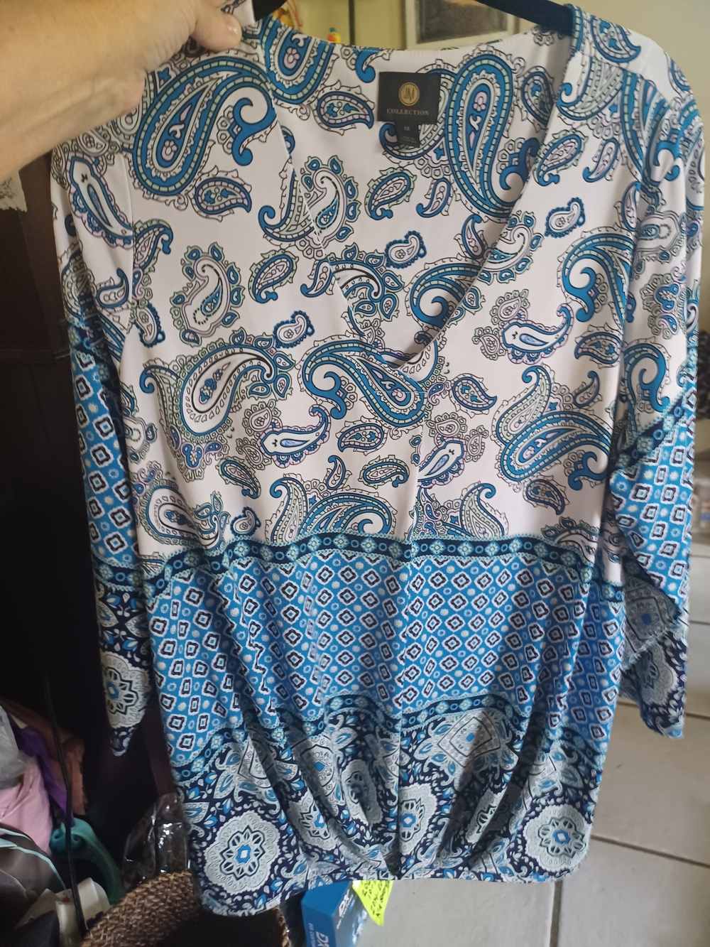 1X JM Collection Blue Paisley & Geo Print V-Neck Blouse